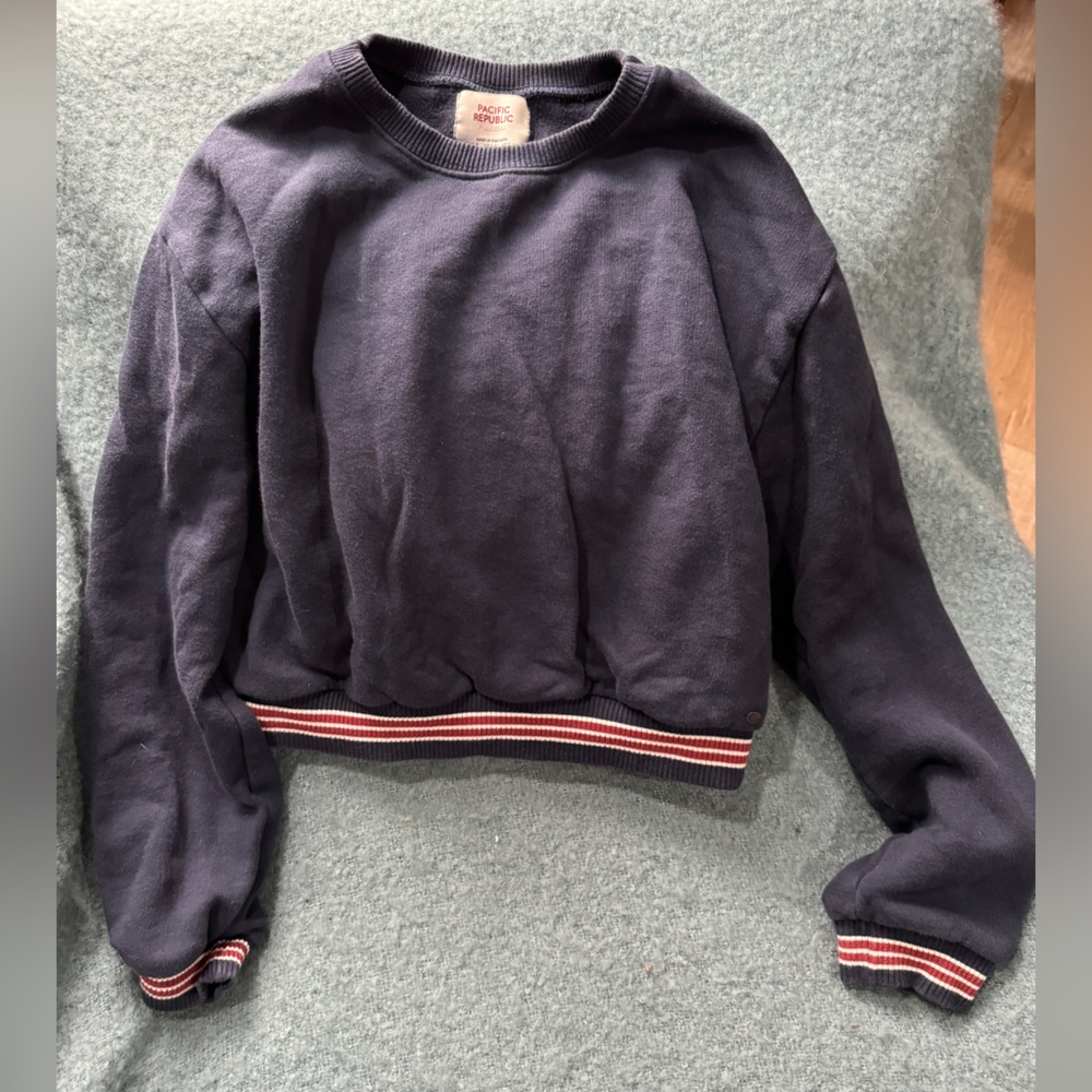 PULL x BEAR - Small Pacific Republic Navy/ burgundy Sweater with cream stripes